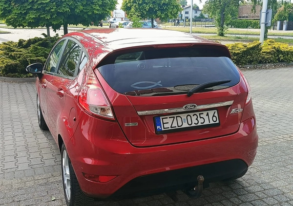 Ford Fiesta cena 29900 przebieg: 132000, rok produkcji 2015 z Lipsk małe 254